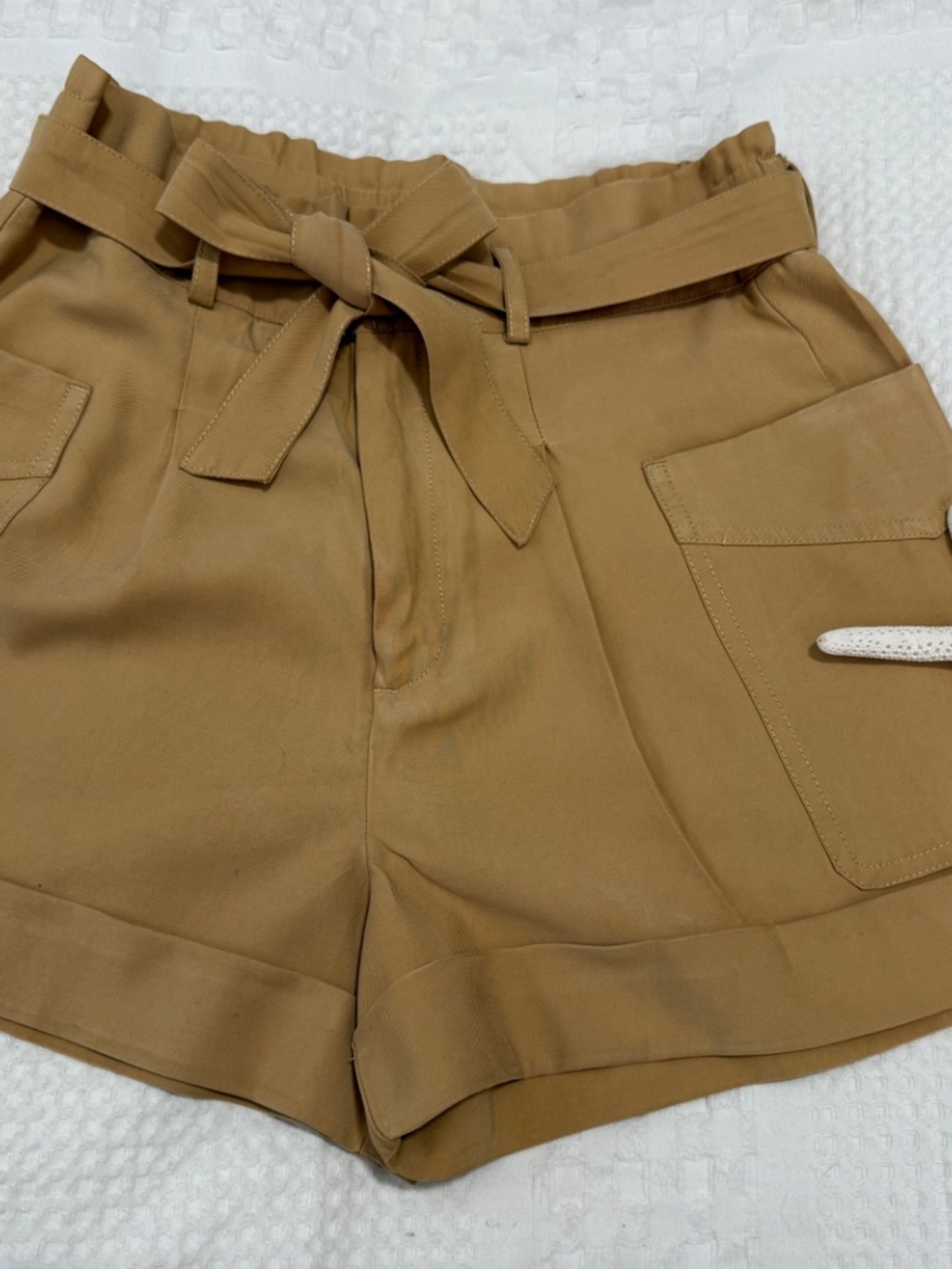 Steve Madden Caramel colored shorts - Picture 4 of 6
